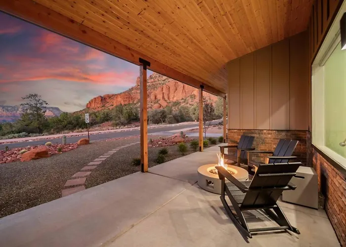 New Build W Epic Views Walk To Chapel Trails