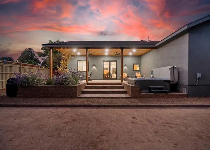 New Build W Epic Views Walk To Chapel Trails Dom wakacyjny *